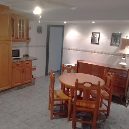 Pasaje Alzira 4b, 1-3 * Cullera